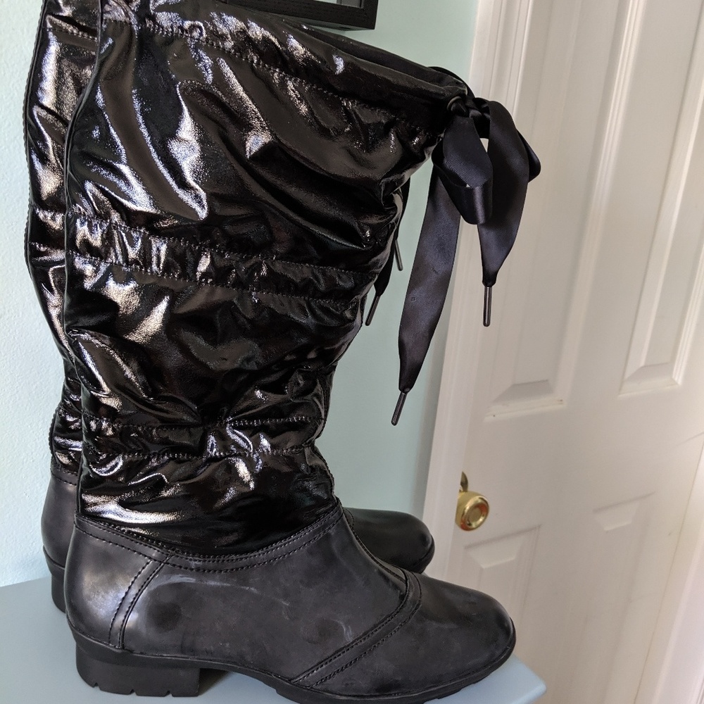 Aerosols tall rain boots. Black size 11 Women.